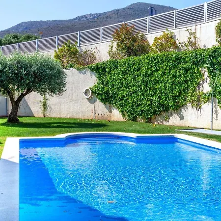 Fane De Baix I By Interhome *